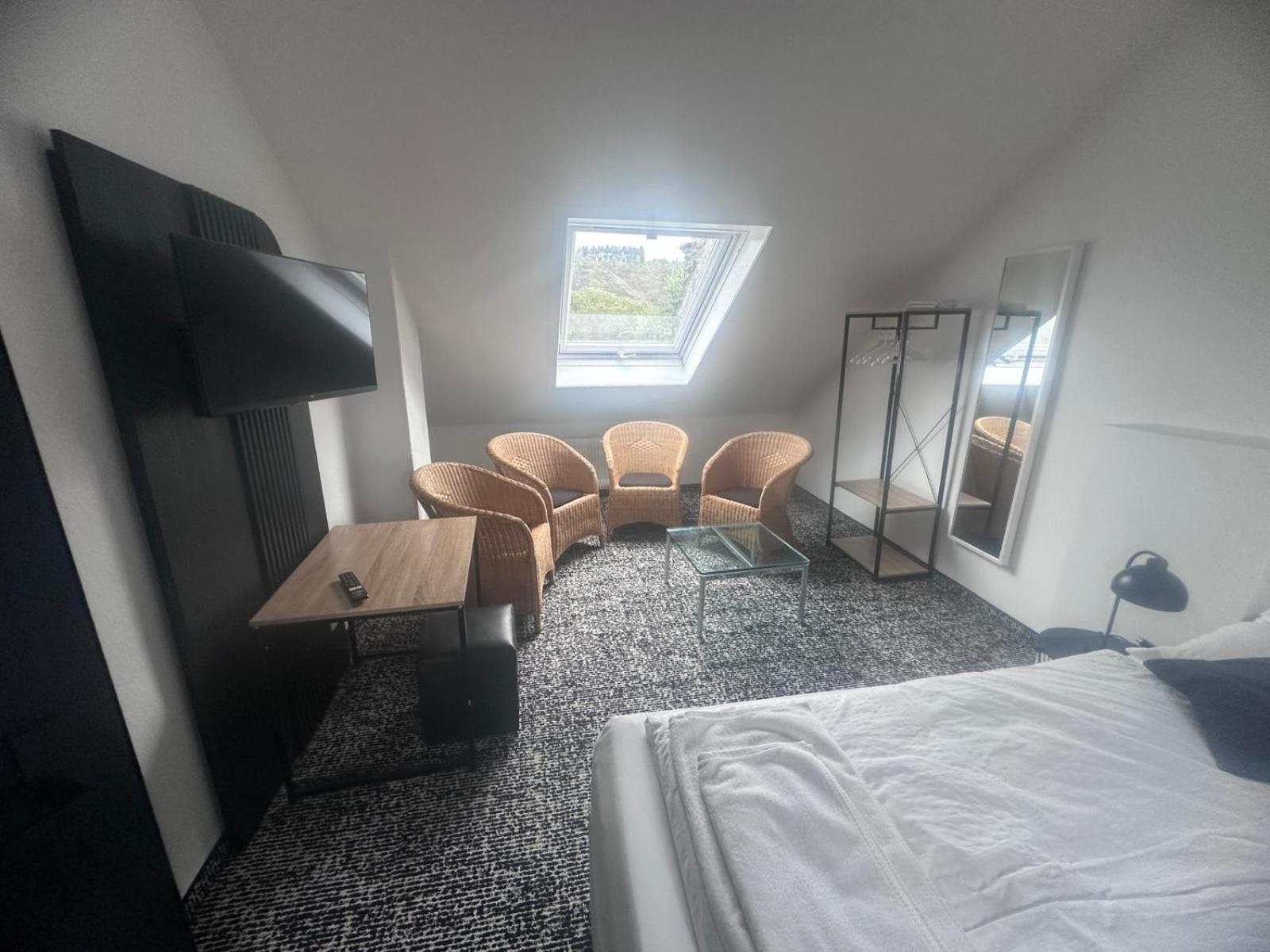 Panorama Hotel Rheinkrone Andernach Esterno foto