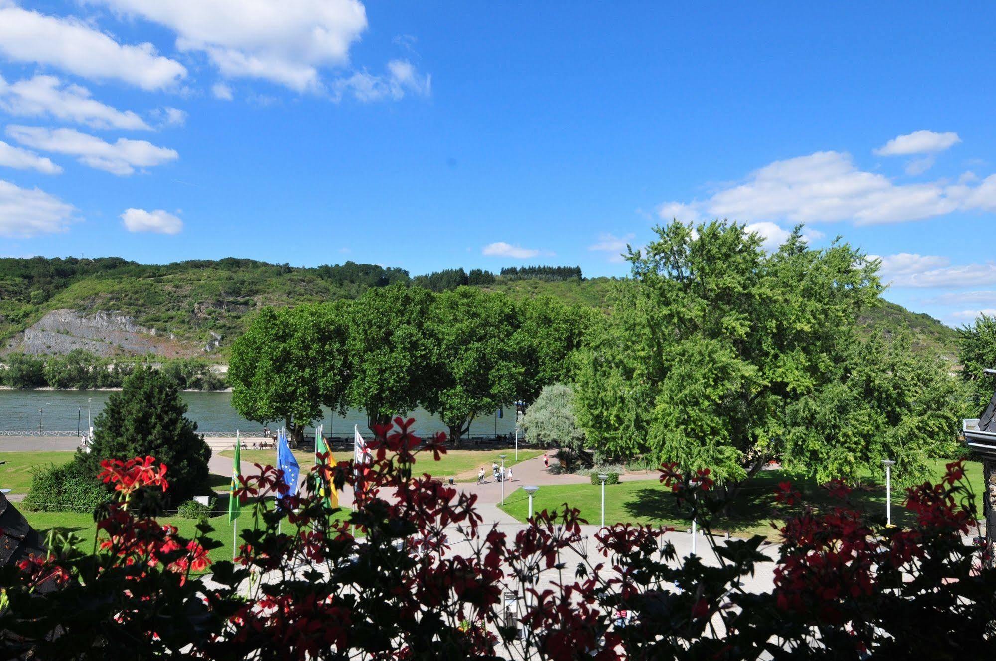 Panorama Hotel Rheinkrone Andernach Esterno foto