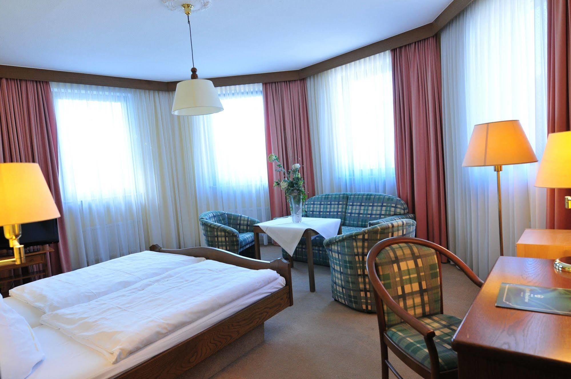 Panorama Hotel Rheinkrone Andernach Esterno foto